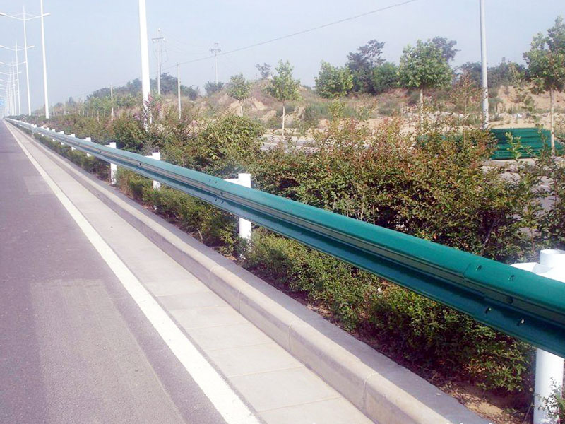 高速公路護欄管